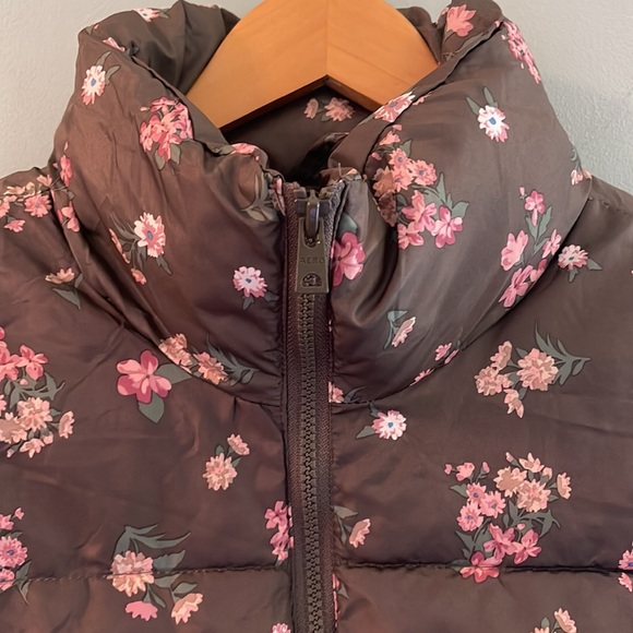 Aeropostale Cropped Puffy Vest - Size S - NWT - Picture 2 of 6